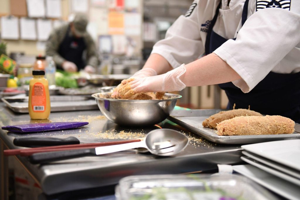 Fenomena 'Ghost Kitchen' di 2026: Antara Solusi Praktis atau Makin Menjauhkan Kita dari Dapur?