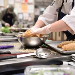 Fenomena 'Ghost Kitchen' di 2026: Antara Solusi Praktis atau Makin Menjauhkan Kita dari Dapur?